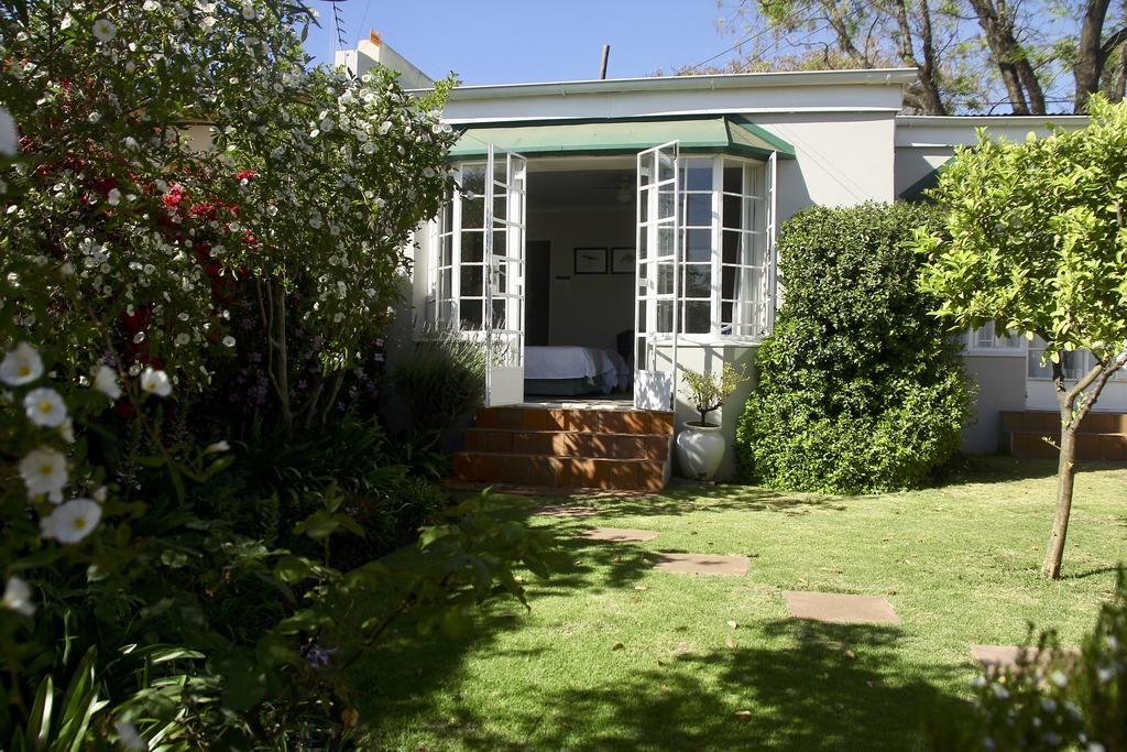 Melville Manor Guest House 约翰内斯堡 外观 照片