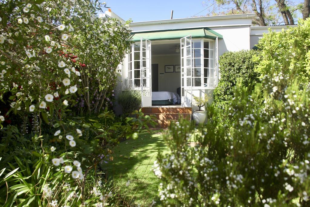 Melville Manor Guest House 约翰内斯堡 外观 照片